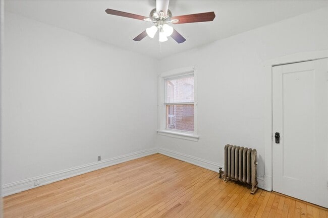 Building Photo - 444 W Arlington Pl