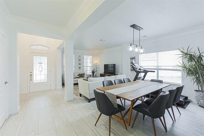 Foto del edificio - 5006 Parkcanyon Ln