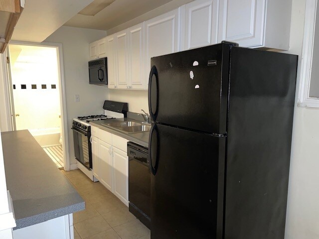 Foto del edificio - 3940 N Marshfield Ave