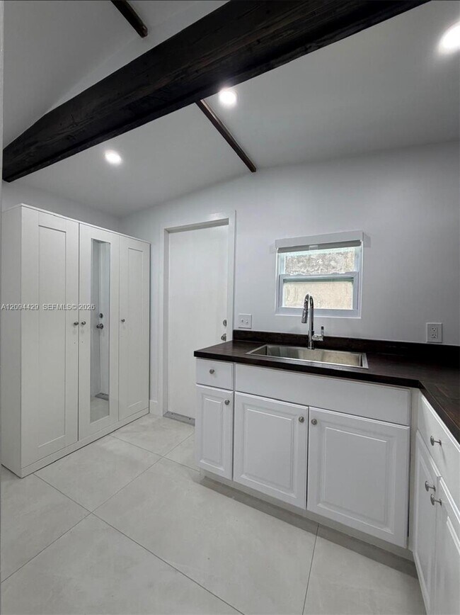 Foto del edificio - 1400 SW 29th Ave