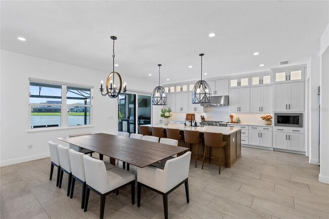 Building Photo - 9445 Santorini Dr