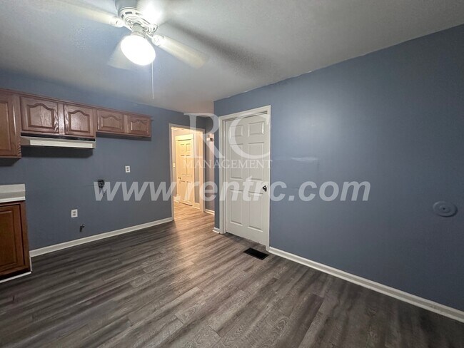 Foto del edificio - 1101 Chandler-
