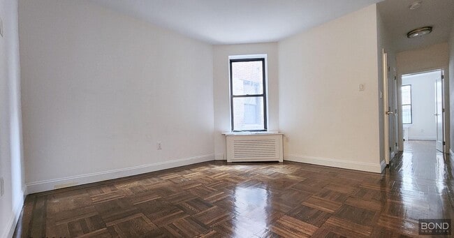 Building Photo - 109 E 88th St