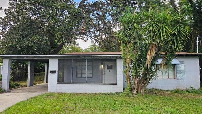 Building Photo - 1341 Hollyhock Cir E