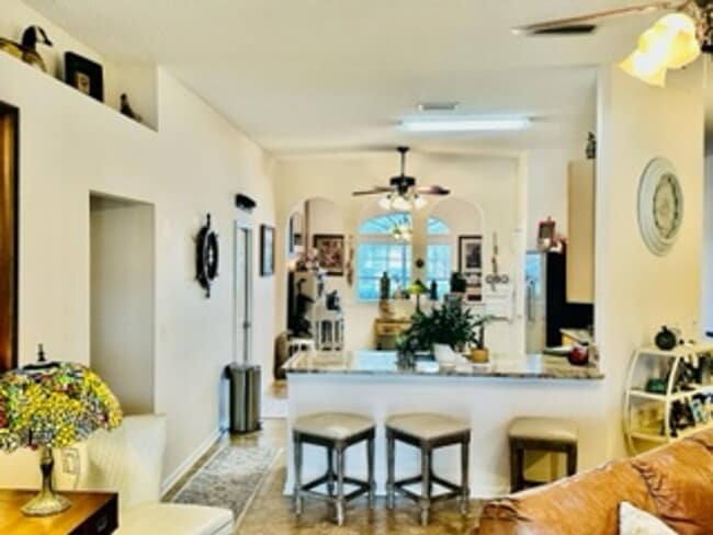 Building Photo - Beautiful Lake View Rental Home