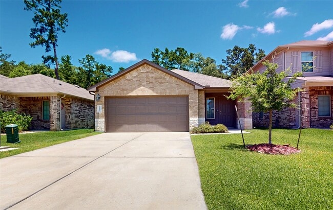 Building Photo - 16873 Short Pnes Dr