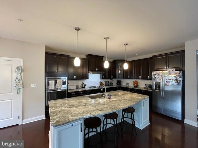 Foto del edificio - 4209 Lariat Way