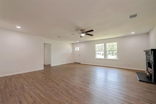 Foto del edificio - 4702 Majestic St
