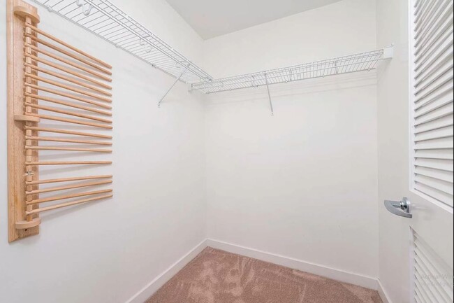 Main closet - 260 King St