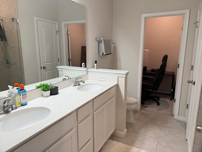 Foto del edificio - 3033 Jacob Crossing Ln