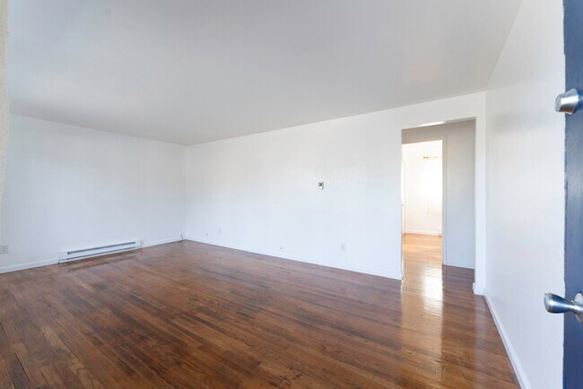 Building Photo - 3303 Rucker Ave