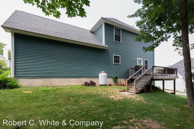 Building Photo - 3 br, 2.5 bath House - 8 Mathieu Lane