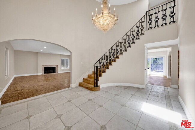 Foto del edificio - 16608 Park Ln Cir