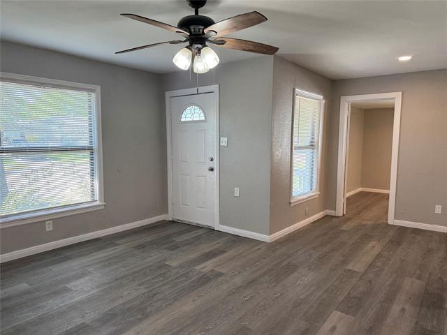 Foto del edificio - 2218 Farola Dr