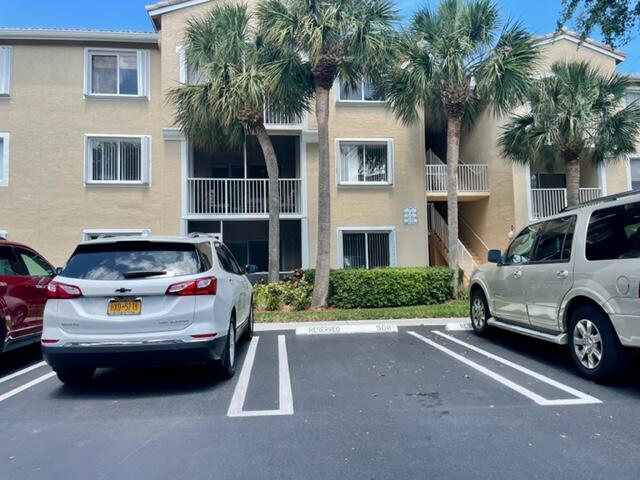 Foto del edificio - 284 Village Blvd