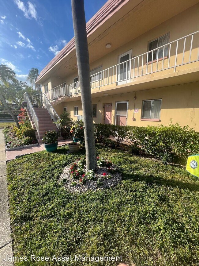 Building Photo - 1 br, 1 bath House - 2003 Greenbriar Blvd....