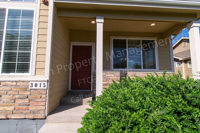 Foto del edificio - 3015 Denver Dr