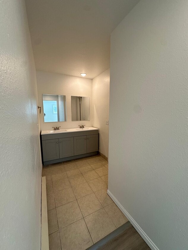 Building Photo - Delmonico Apartments