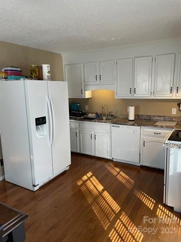 Foto del edificio - 104 Windward Dr