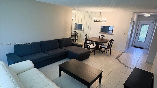 Foto del edificio - 5001 NW 34th St