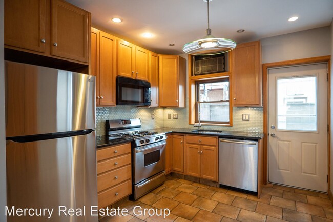 Building Photo - 3 br, 1 bath House - 2518 S Bancroft St