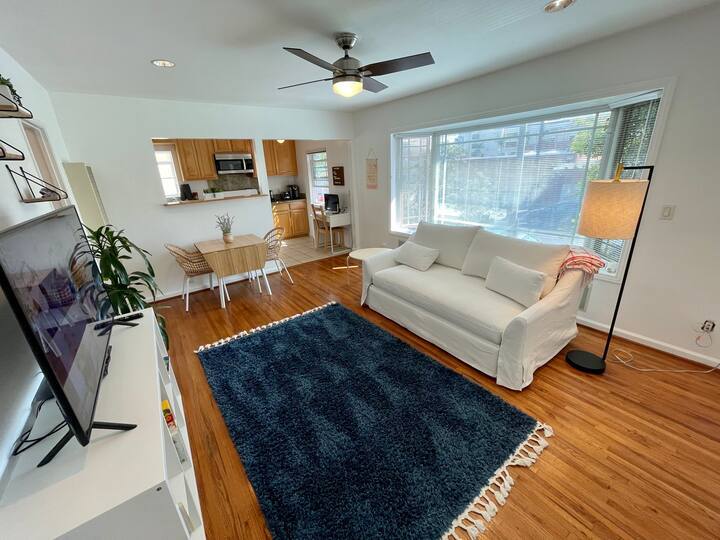 Primary Photo - 240 Hampton Dr