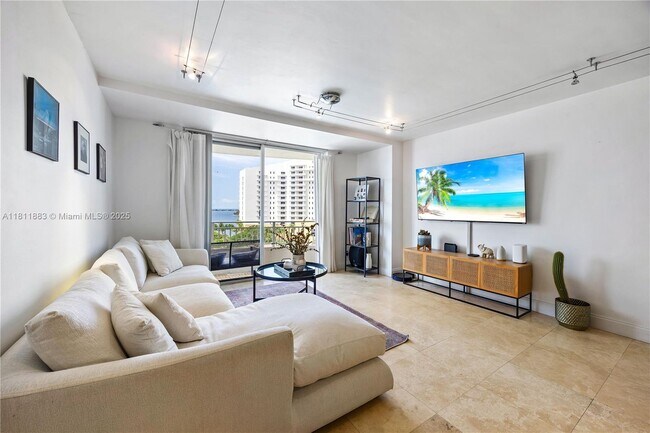 Building Photo - 770 Claughton Island Dr