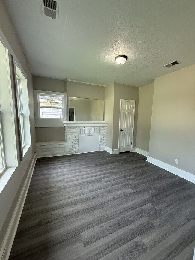 Foto del edificio - 537 17th St SW
