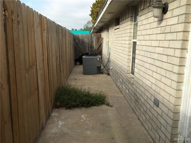 Foto del edificio - 2002 Angus St