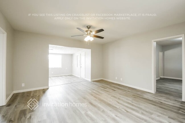 Building Photo - 2239 W Shady Glen Ave