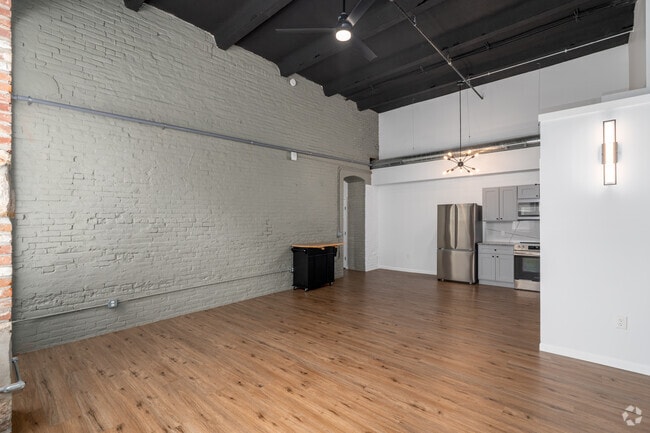 1BR, 1BA - 810SF - Living Room - Monocacy Apartments
