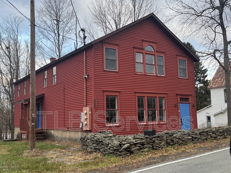 Primary Photo - 15927 PA-407