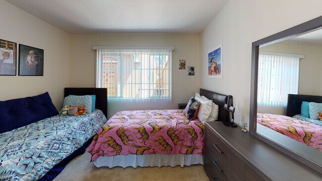 Foto del edificio - 1102 W 29th St