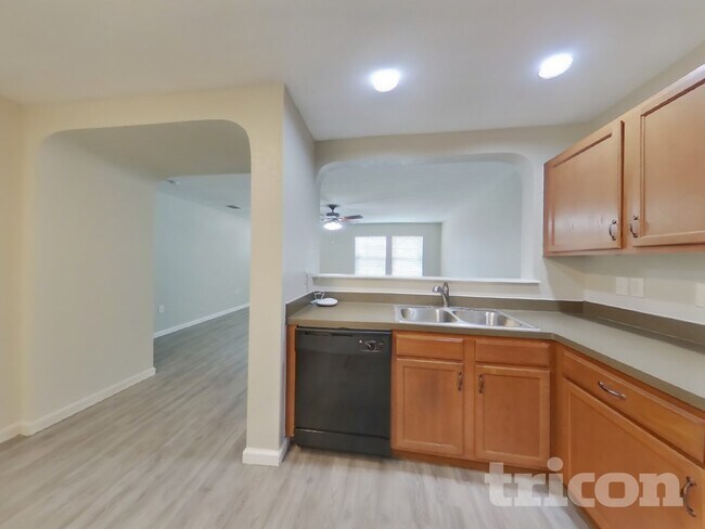 Building Photo - 6139 Plumbago Pl