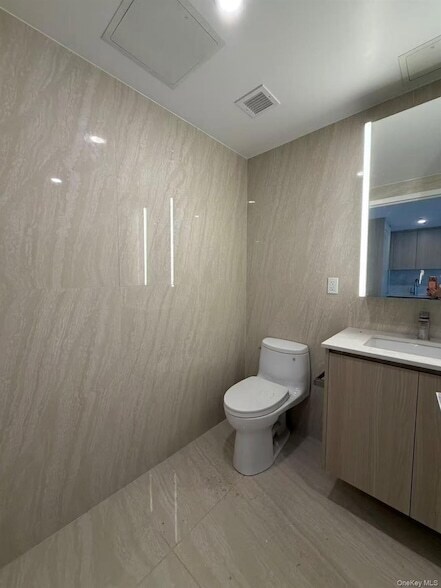 Foto del edificio - 33-71 Prince Street Unit 6L