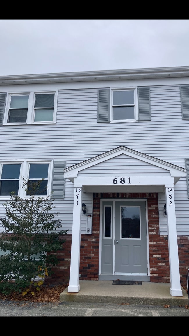 Building Photo - 681 State Rd