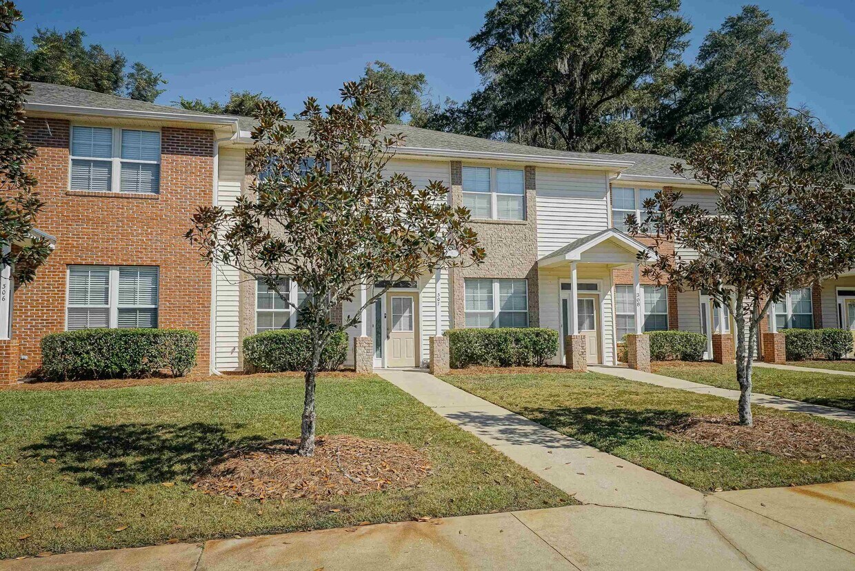 Foto principal - 3400 Old Bainbridge Rd
