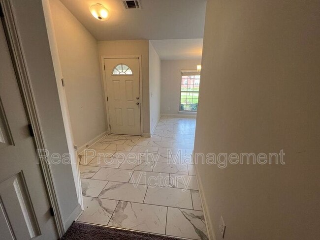 Foto del edificio - 1010 Brookhaven Dr