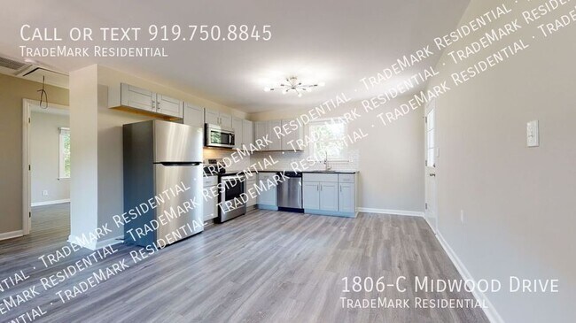 Foto del edificio - 1806-C Midwood Dr