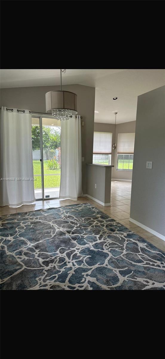 Foto del edificio - 2480 E Aragon Blvd