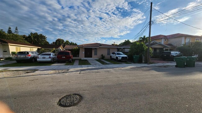 Foto del edificio - 3506 SW 23rd Terrace