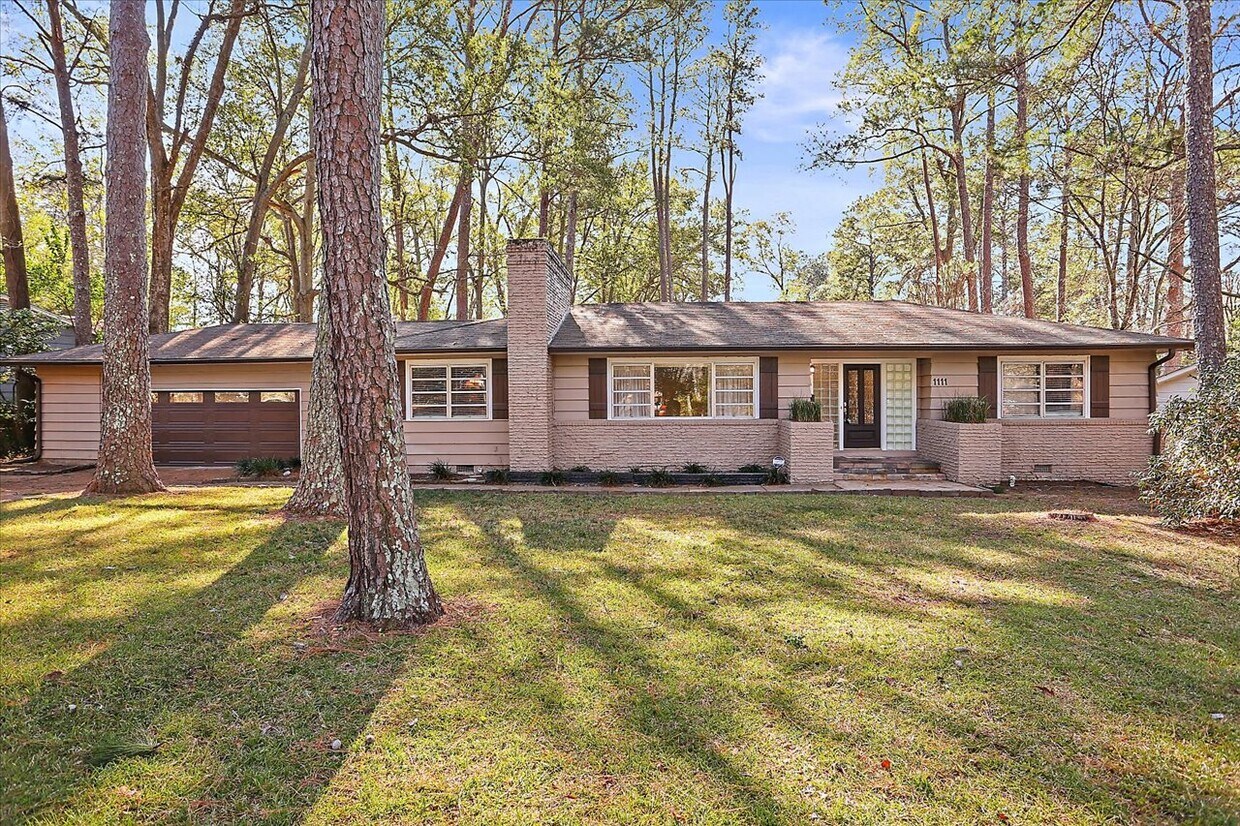 Primary Photo - 1111 Meadowbrook Rd