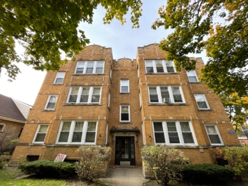Photo - 2145 W Chase Ave (Chicago, IL)