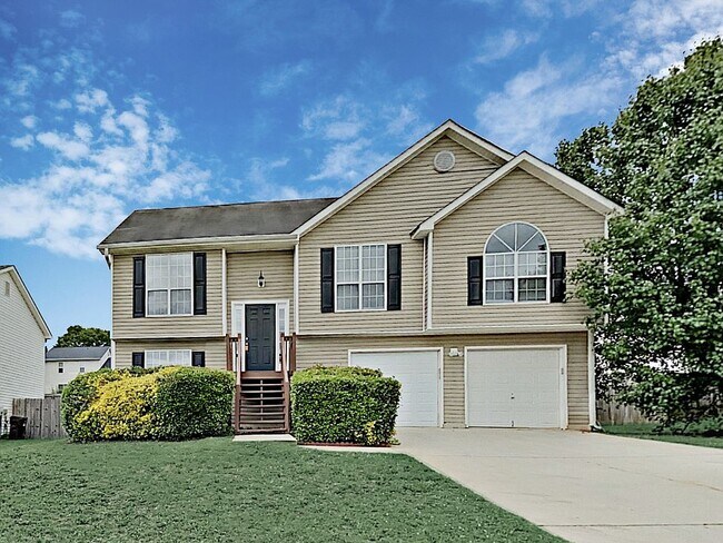 Building Photo - 7020 Regency Ln