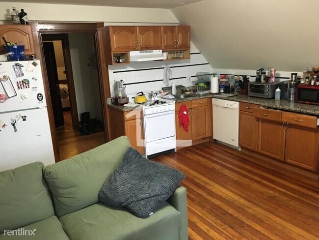 Foto del edificio - 3 br, 1 bath House - 14 Gardner St # 303 3-F