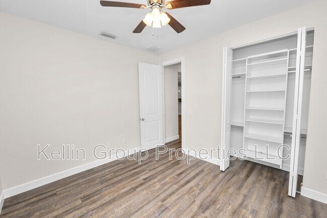 Foto del edificio - 3725 57th Ave N
