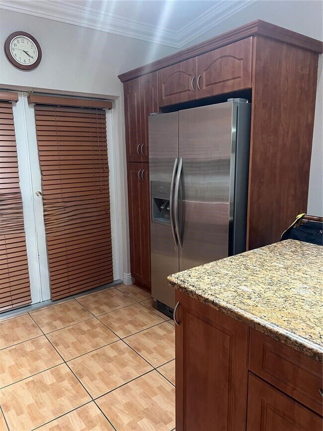 Foto del edificio - 7667 NW 182nd Ln