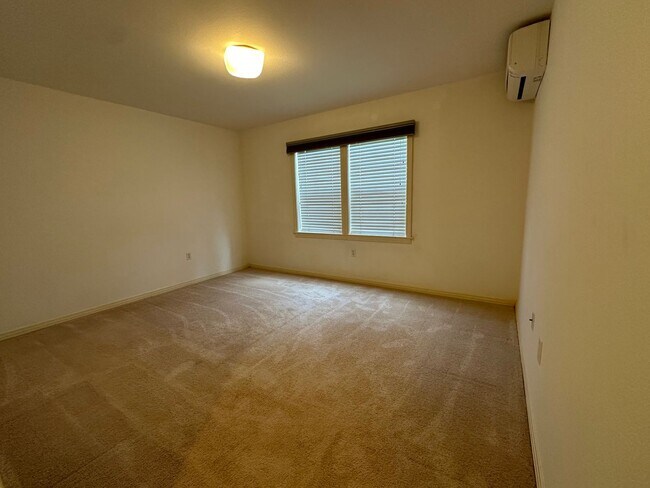 Building Photo - Hampton Court - Mililani Mauka