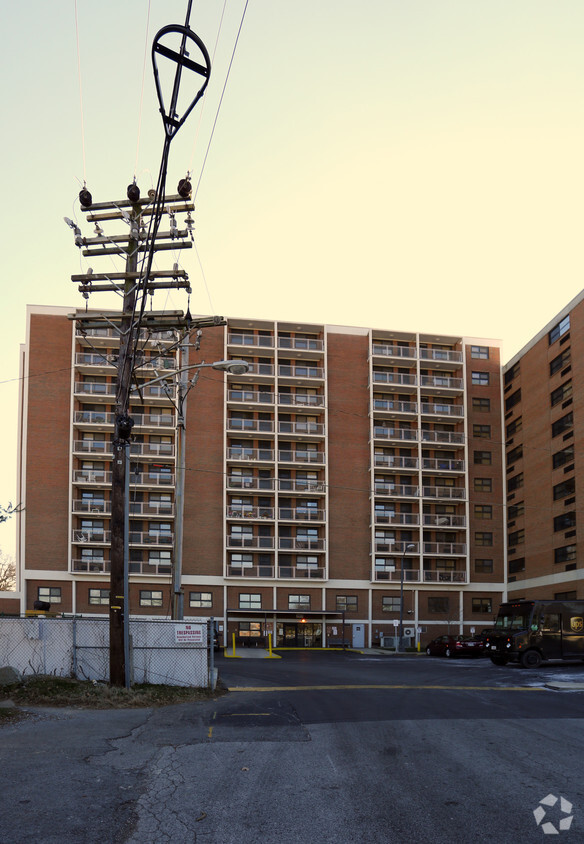 Building Photo - Hadley Park Towers