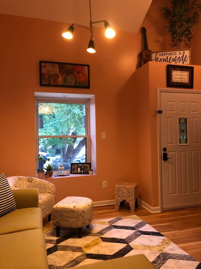 Building Photo - 6323 Early Glow Ct
